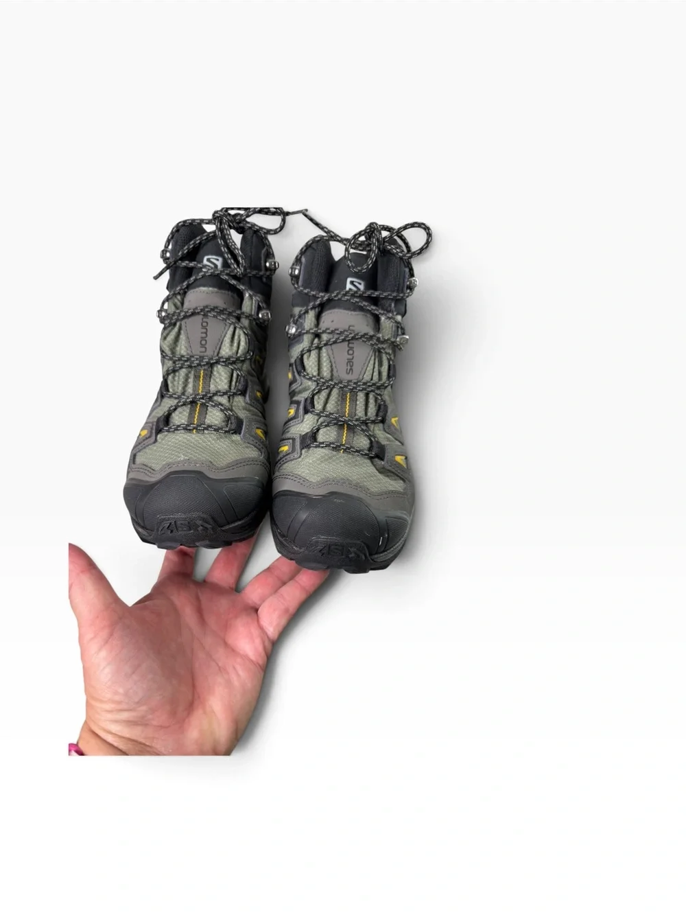 Salomon Men’s X Ultra 3 Mid GTX, EUC, 8.5